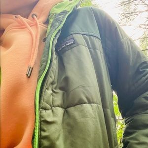 Patagonia unisex jacket, size medium.